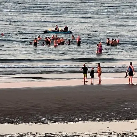 Raybould House شقة