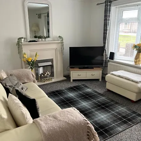 Raybould House * Normanby